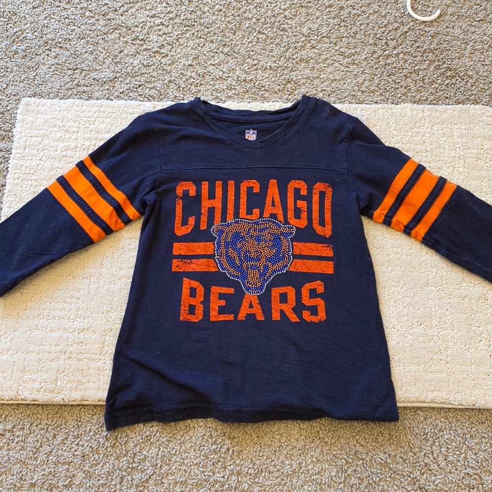 Girls Chicago Bears shirt with sparkles Size (5/6) Medium
